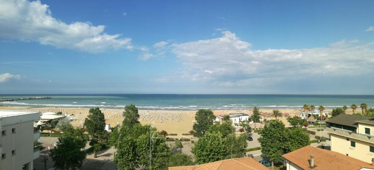 Nuovo HOTEL SETTIBI 20m dalla spiaggia Giulianova Esterno foto